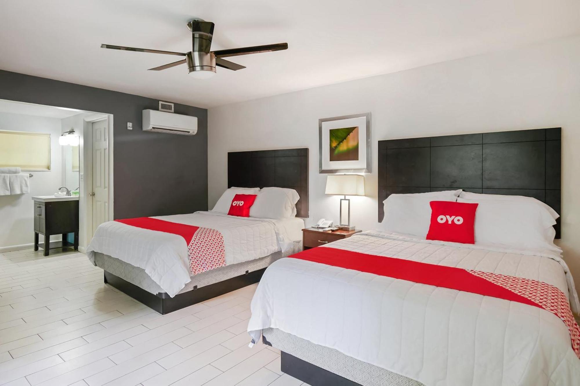 Oyo Hotel Coral Gables - Miami Airport ภายนอก รูปภาพ