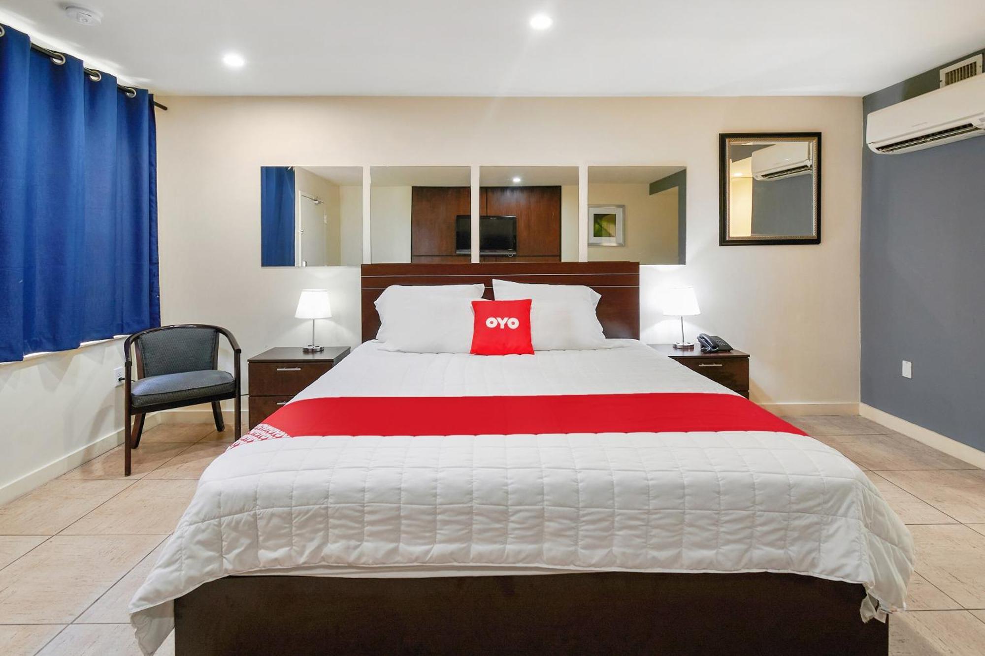 Oyo Hotel Coral Gables - Miami Airport ภายนอก รูปภาพ