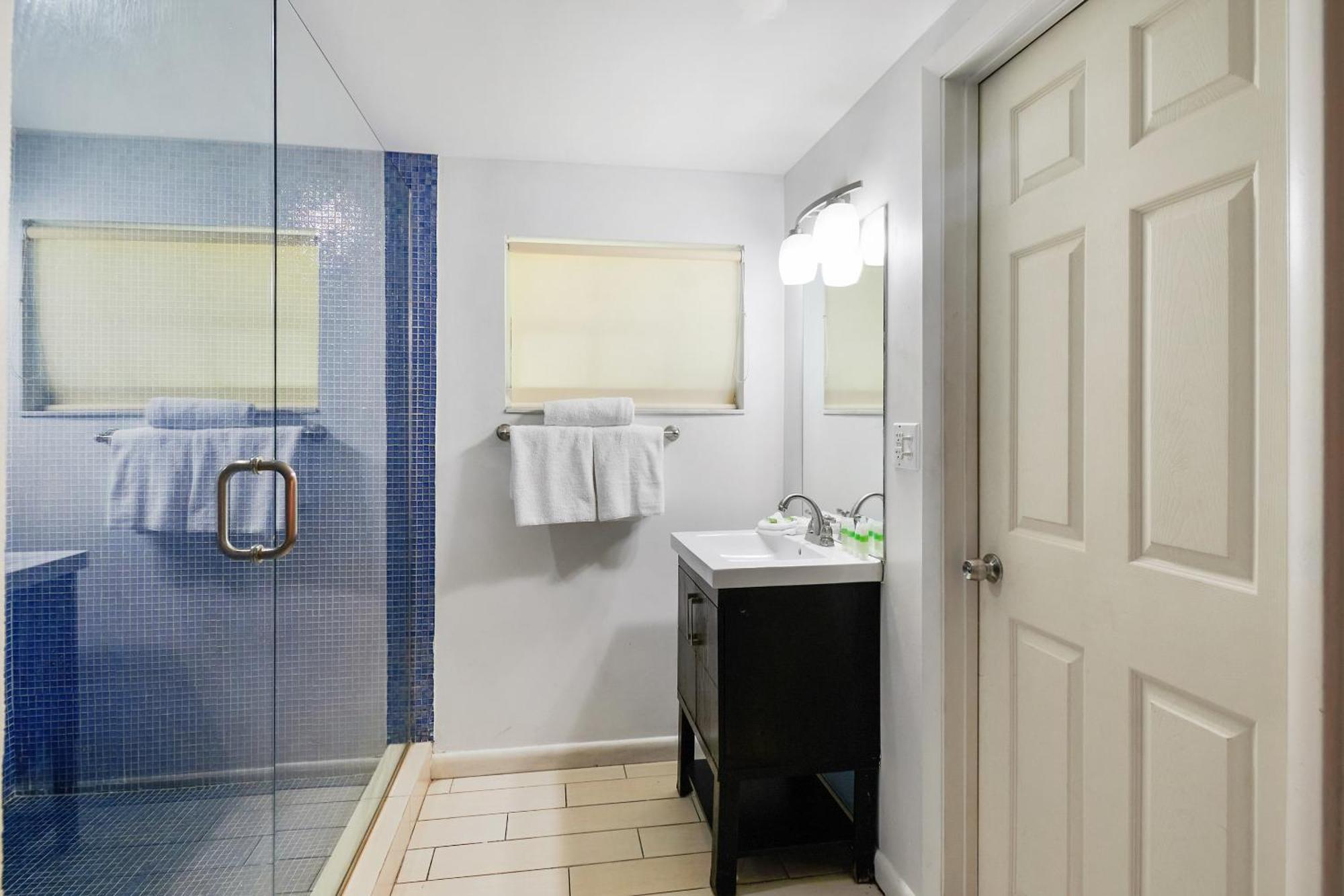 Oyo Hotel Coral Gables - Miami Airport ภายนอก รูปภาพ